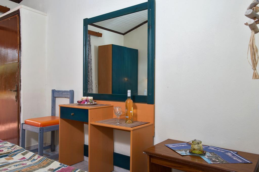 Blue Lagoon Roda  Exterior photo